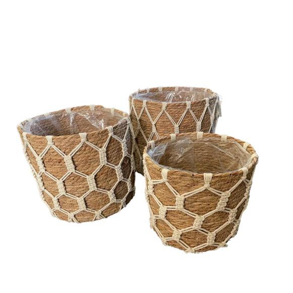 seagrass round pot with cotton