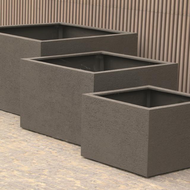 Cubic low Dark Brown