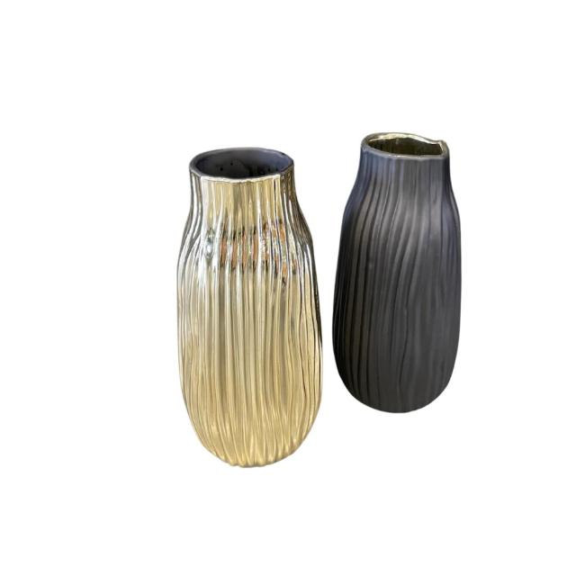 Vaas met inkepingen zwart